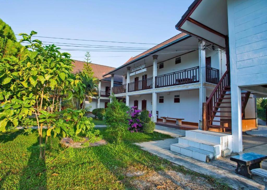 Riverside Garden Hostel Vang Vieng Exteriör bild