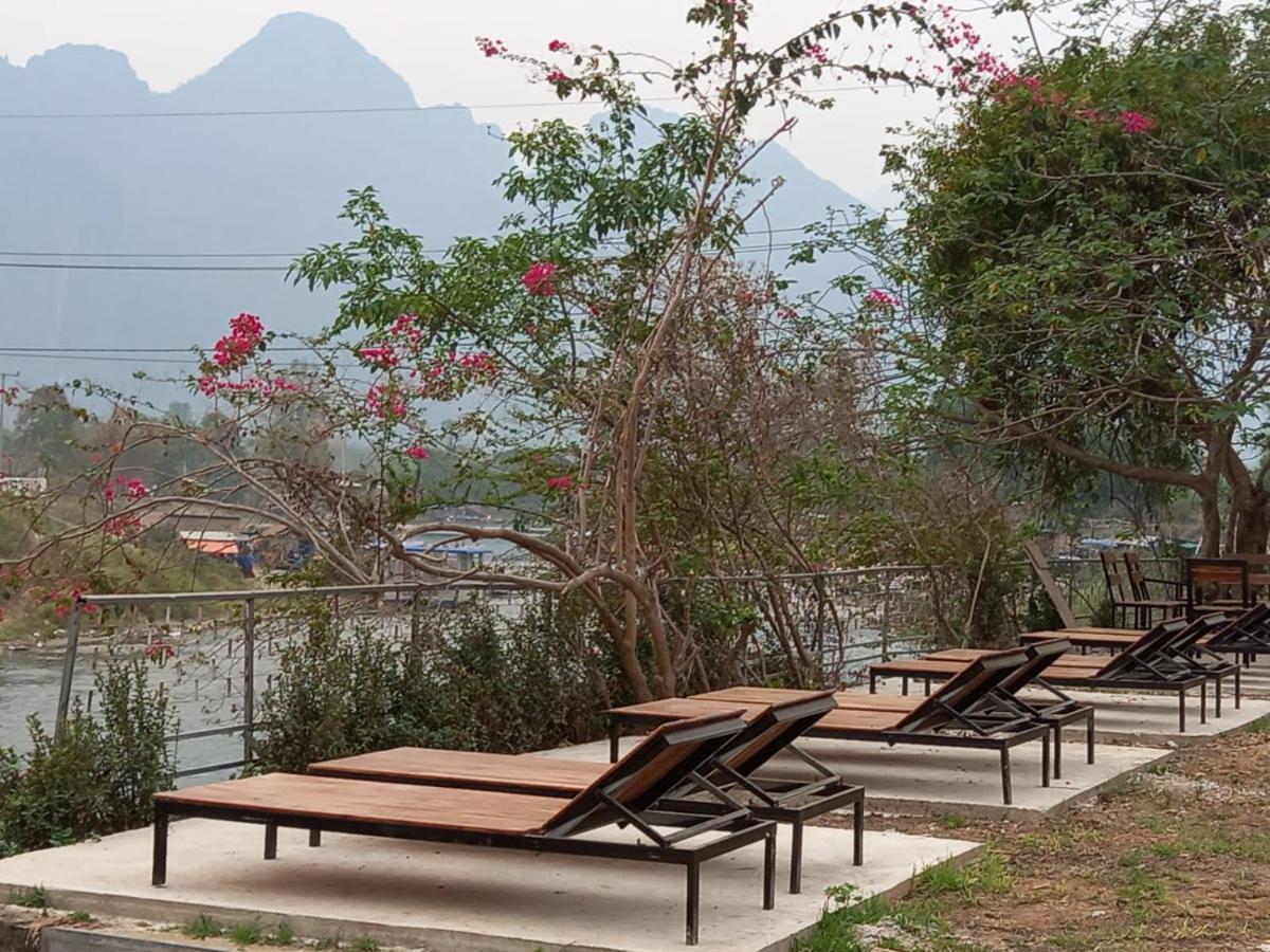 Riverside Garden Hostel Vang Vieng Exteriör bild